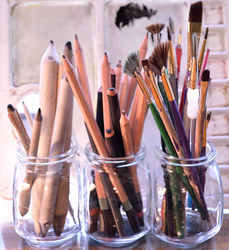 utensils_77874532 Drawing and painting utensils
